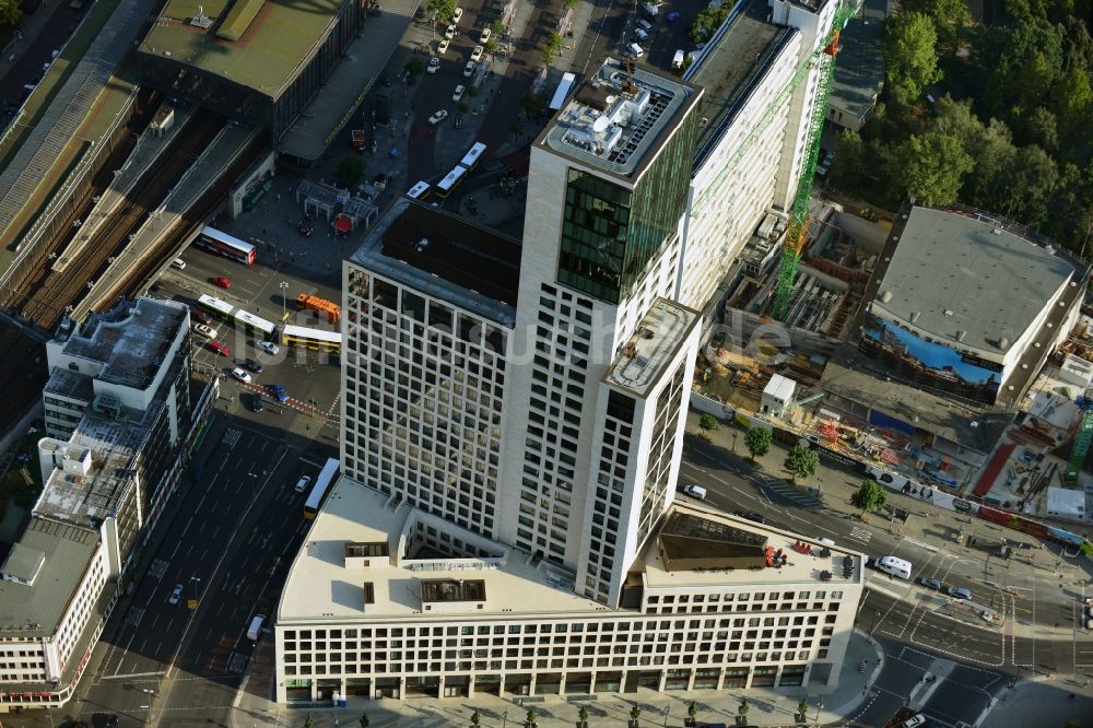 Berlin aus der Vogelperspektive: Hochhaus Zoofenster in der City West in Charlottenburg am Bahnhof ZOO