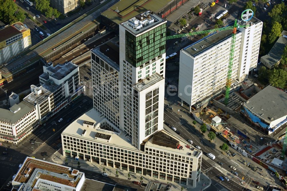 Luftbild Berlin - Hochhaus Zoofenster in der City West in Charlottenburg am Bahnhof ZOO