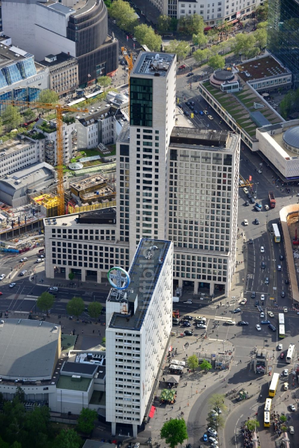 Berlin aus der Vogelperspektive: Hochhaus Zoofenster in der City West in Charlottenburg in Berlin