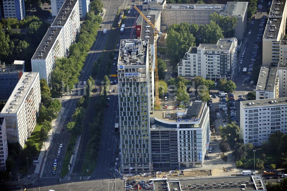 Luftaufnahme Berlin - Hochhausneubau an der Mollstrasse in Berlin - Mitte