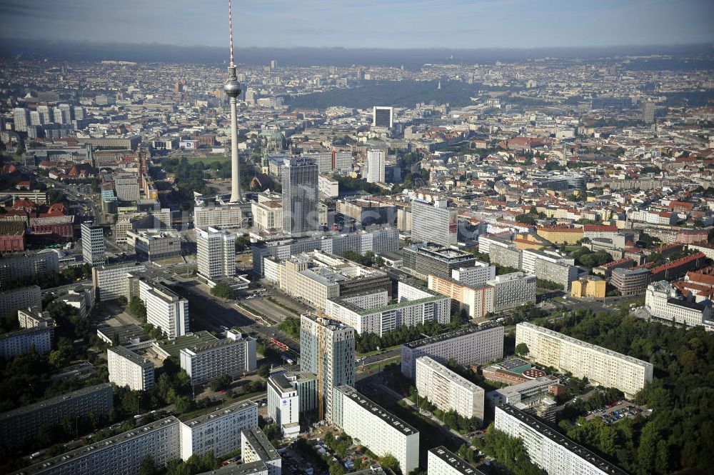 Berlin von oben - Hochhausneubau an der Mollstrasse in Berlin - Mitte