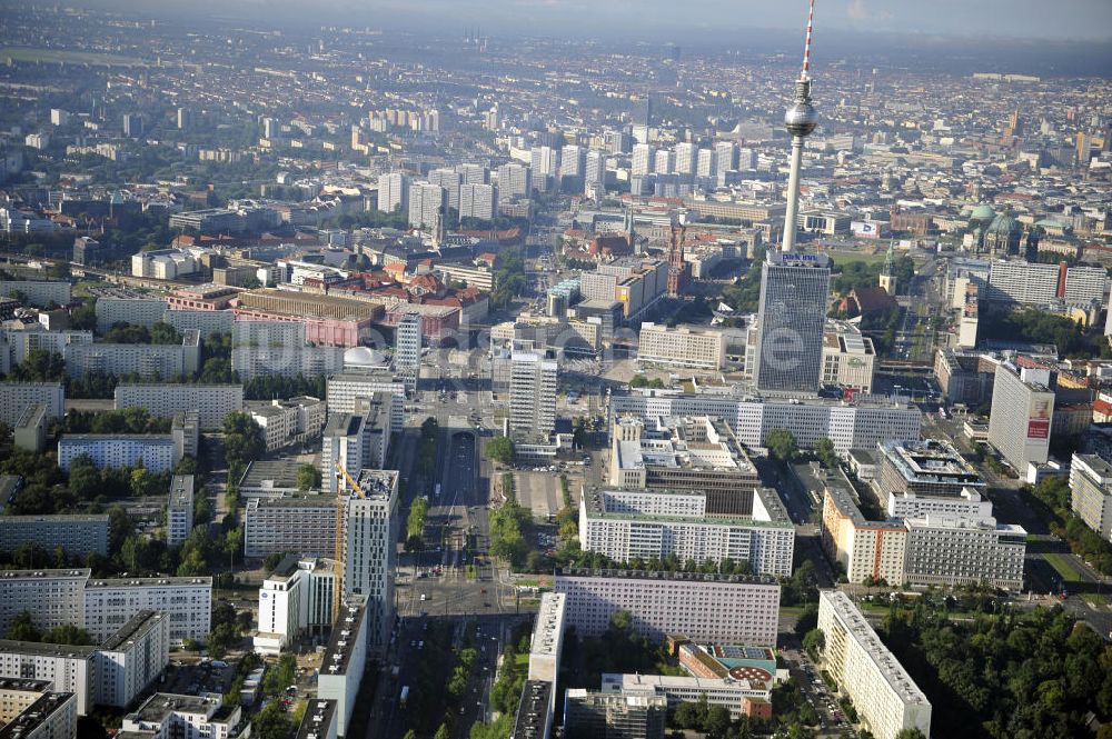 Luftaufnahme Berlin - Hochhausneubau an der Mollstrasse in Berlin - Mitte