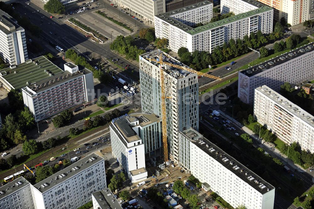 Berlin aus der Vogelperspektive: Hochhausneubau an der Mollstrasse in Berlin - Mitte