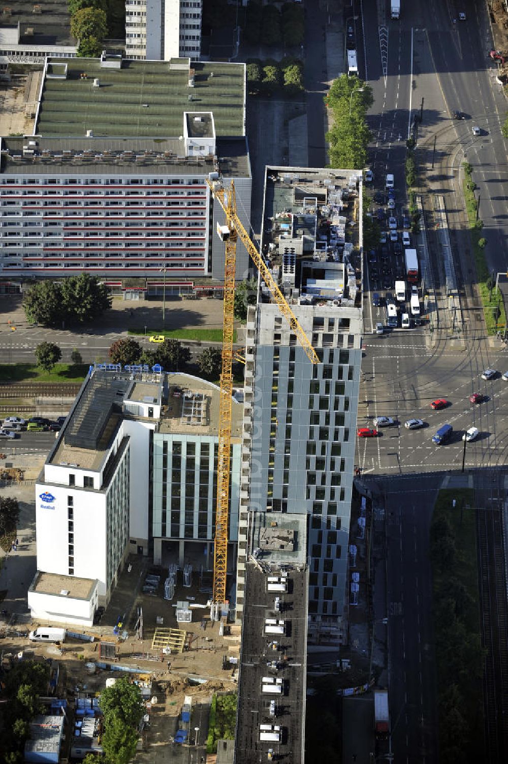 Luftbild Berlin - Hochhausneubau an der Mollstrasse in Berlin - Mitte