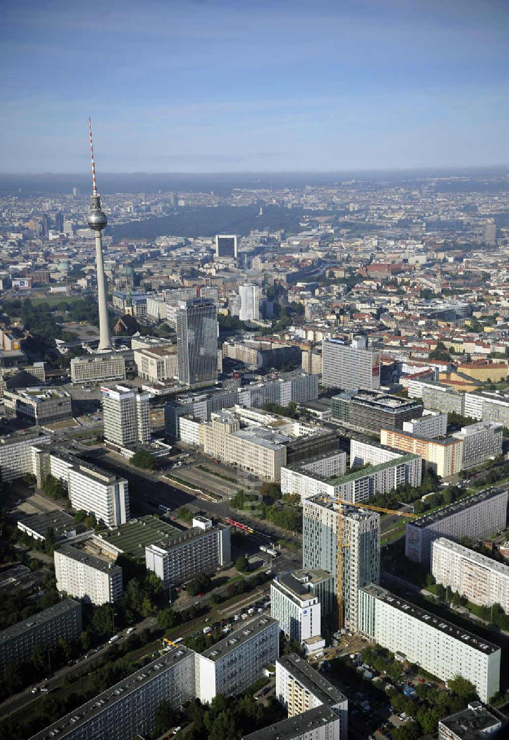 Berlin von oben - Hochhausneubau an der Mollstrasse in Berlin - Mitte