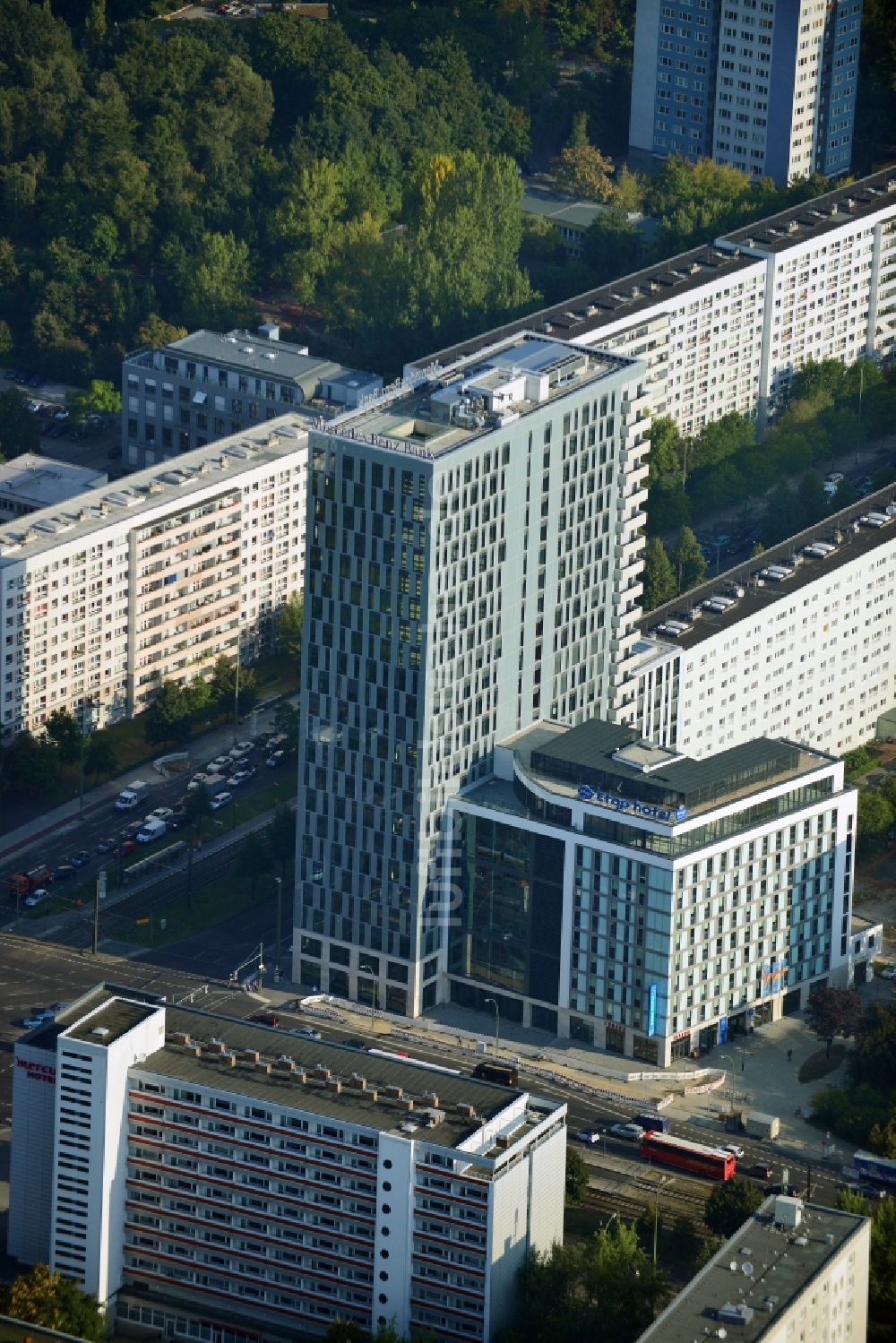 Luftaufnahme Berlin Mitte - Hochhausneubau an der Mollstrasse in Berlin - Mitte