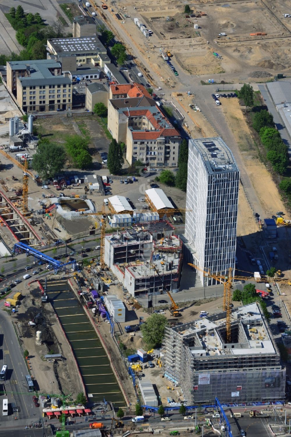 Luftbild Berlin - Hochhausprojekt Tour Total Berlin im Berliner Ortsteil Moabit in Berlin