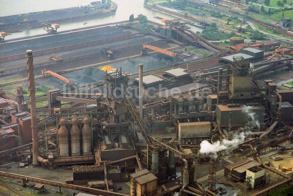 Duisburg von oben - Hochofen auf dem Gelände der TKS ThyssenKrupp Steel Europe AG in Duisburg in Nordrhein-Westfalen