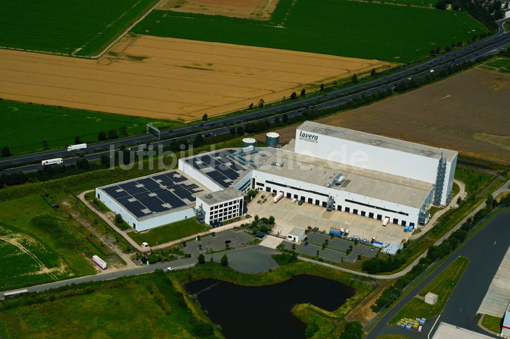 Barsinghausen aus der Vogelperspektive: Hochregal- Lager-Gebäudekomplex und Logistikzentrum auf dem Gelände der Laverana GmbH & Co. KG in Barsinghausen im Bundesland Niedersachsen, Deutschland