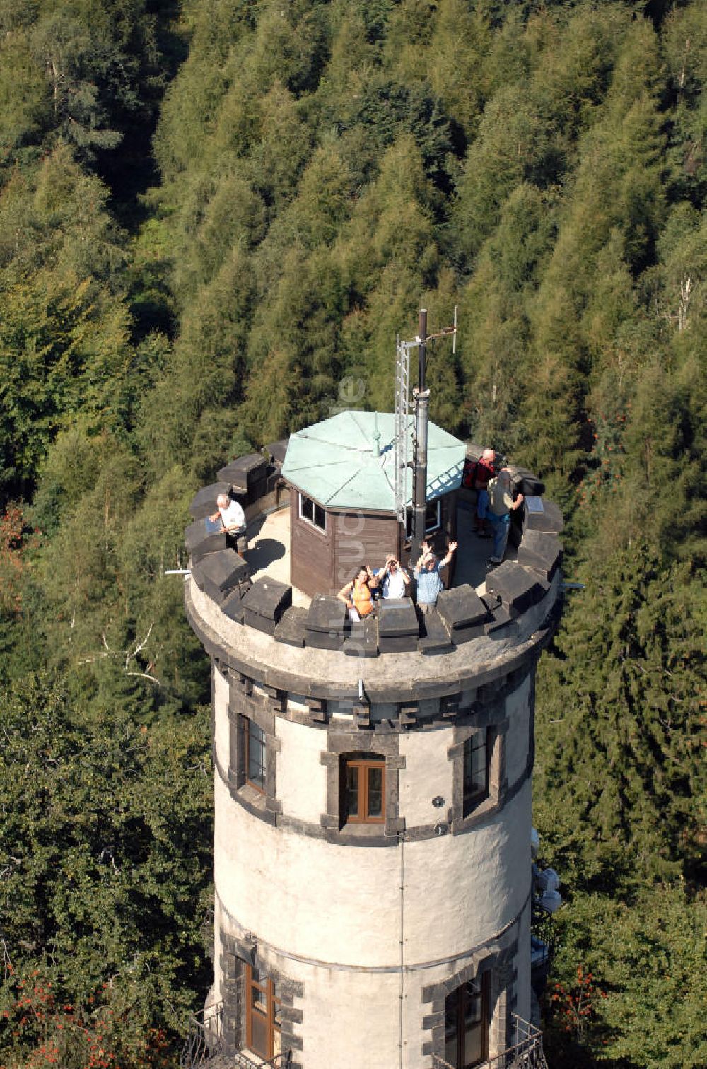 Oybin aus der Vogelperspektive: Hochwald-Turmbaude