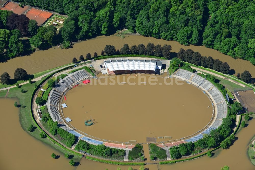 Luftbild Gera - Hochwasser Flut Katastrophe mit Überflutung des Sportpark und Stadion von Gera im Bundesland Thüringen