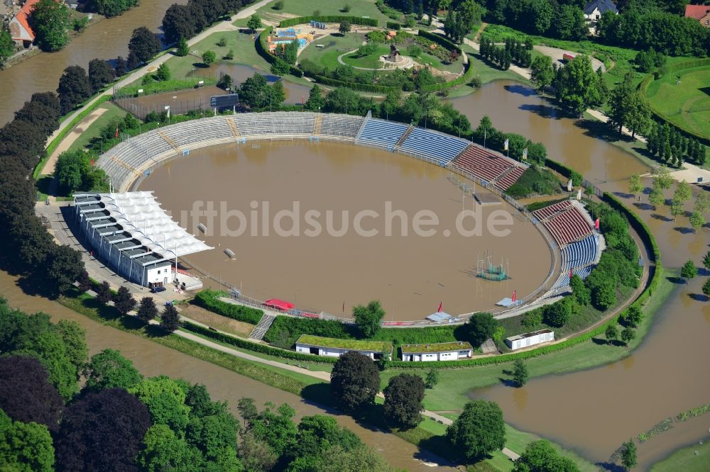 Gera von oben - Hochwasser Flut Katastrophe mit Überflutung des Sportpark und Stadion von Gera im Bundesland Thüringen