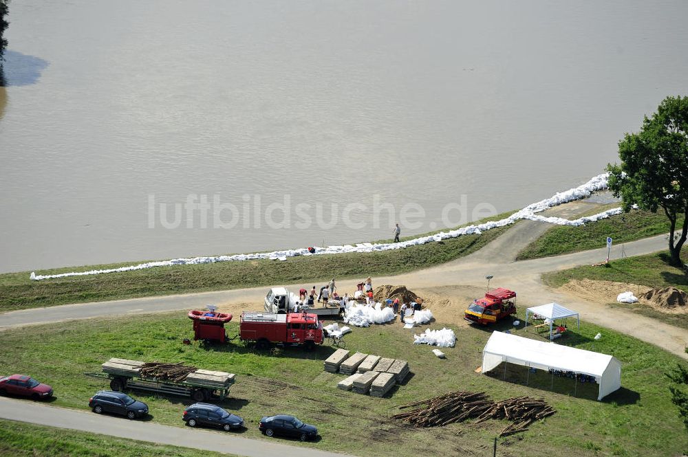 Luftaufnahme Albertinenaue - Hochwasser der Neiße bei Albertinenaue