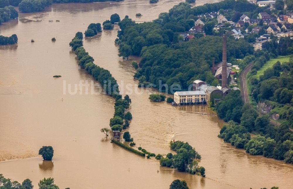 Luftaufnahme Essen - Hochwasserschäden der Flutkatastrophe am Flußverlauf der Ruhr in Essen im Bundesland Nordrhein-Westfalen, Deutschland