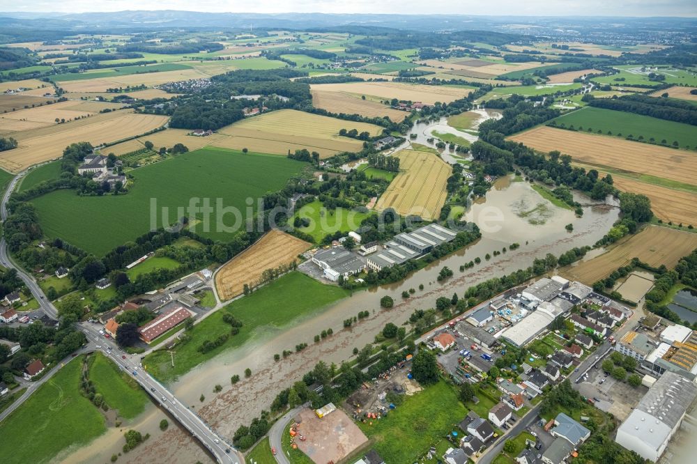 Luftaufnahme Fröndenberg/Ruhr - Hochwasserschäden der Flutkatastrophe in Fröndenberg/Ruhr im Bundesland Nordrhein-Westfalen, Deutschland