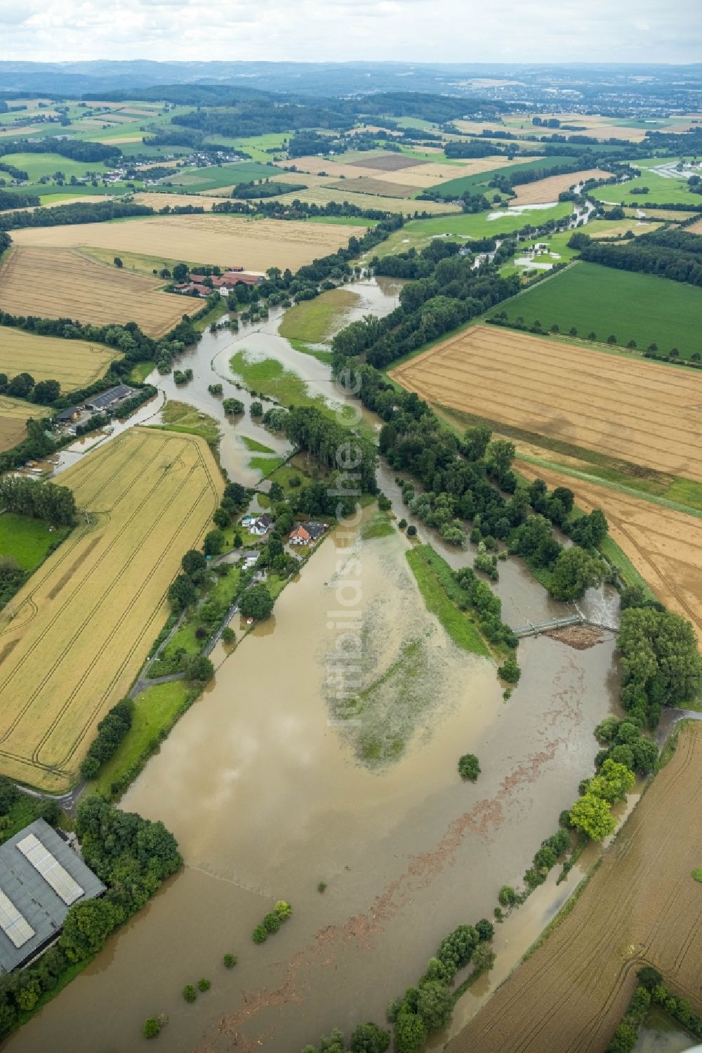 Fröndenberg/Ruhr von oben - Hochwasserschäden der Flutkatastrophe in Fröndenberg/Ruhr im Bundesland Nordrhein-Westfalen, Deutschland