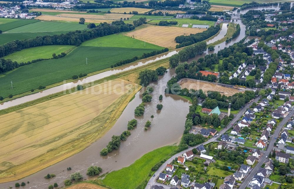 Fröndenberg/Ruhr von oben - Hochwasserschäden der Flutkatastrophe in Fröndenberg/Ruhr im Bundesland Nordrhein-Westfalen, Deutschland