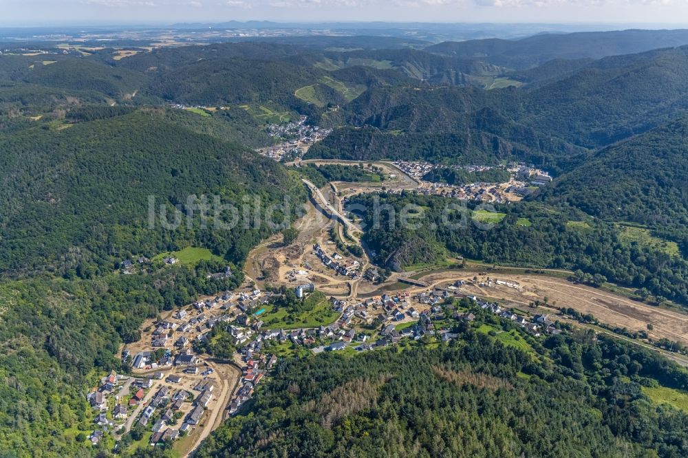 Luftbild Altenahr - Hochwasserschäden der Flutkatastrophe am Ufer der Ahr in Altenahr im Bundesland Rheinland-Pfalz, Deutschland