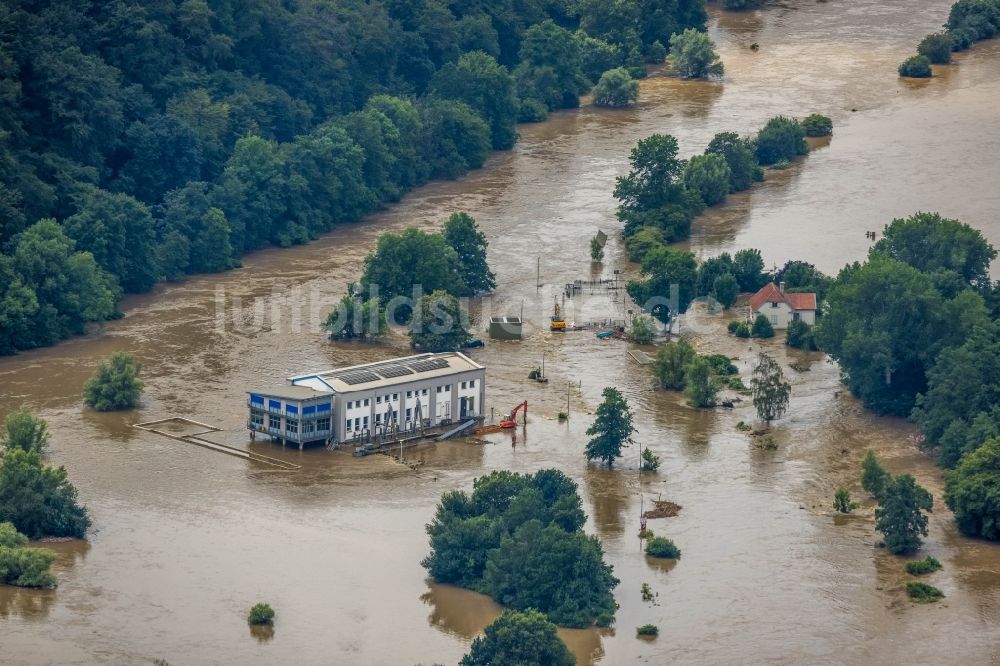 Luftaufnahme Hattingen - Hochwasserschäden der Flutkatastrophe am Verlauf der Ruhr in Hattingen im Bundesland Nordrhein-Westfalen, Deutschland