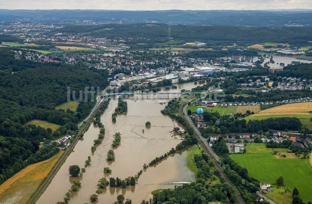 Luftbild Witten - Hochwasserschäden der Flutkatastrophe am Verlauf der Ruhr in Witten im Bundesland Nordrhein-Westfalen, Deutschland