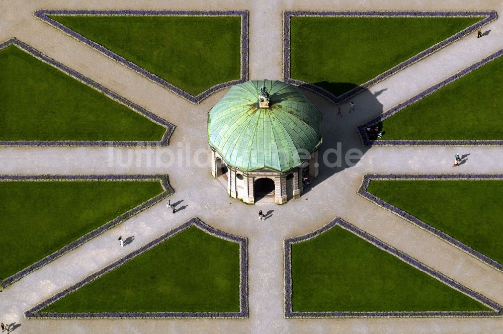 München von oben - Hofgarten in München im Bundesland Bayern