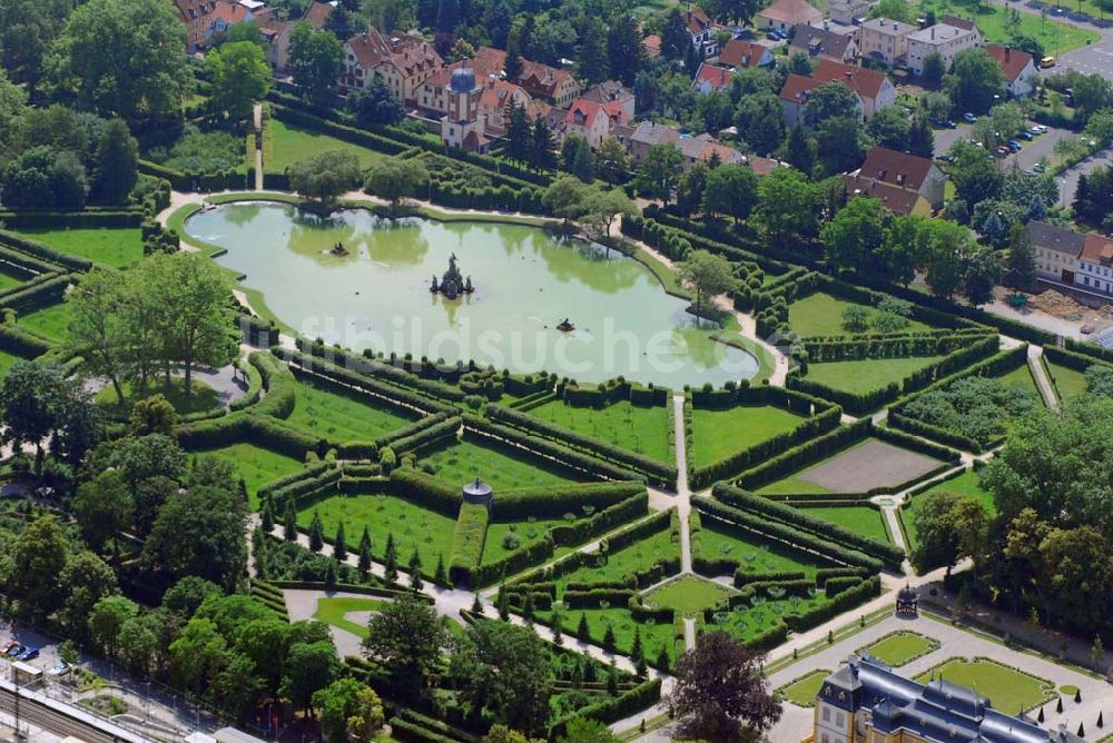 Würzburg von oben - Hofgarten Schloss Veitshöchheim