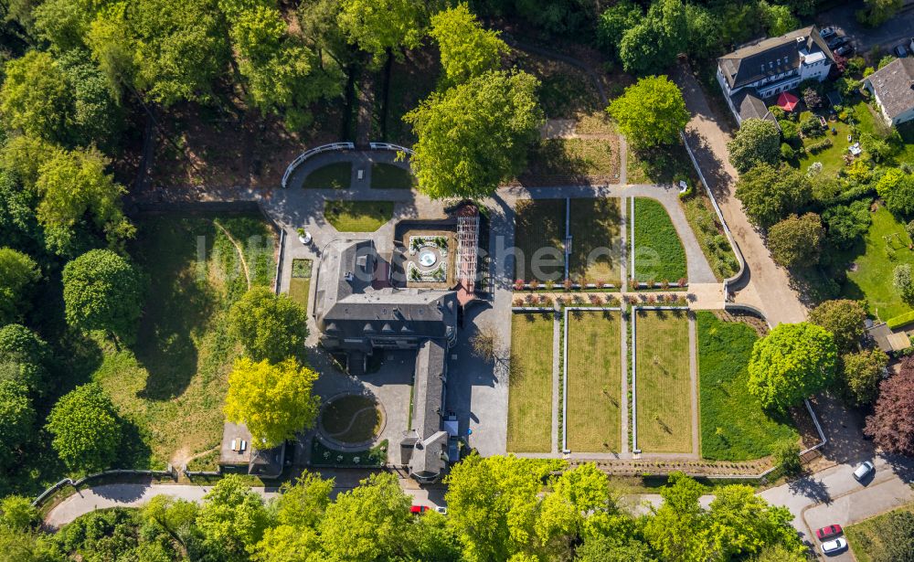 Hagen aus der Vogelperspektive: Hohenhof- Jugendstil- Villa des Osthaus Museums am Stirnband in Hagen im Bundesland Nordrhein-Westfalen