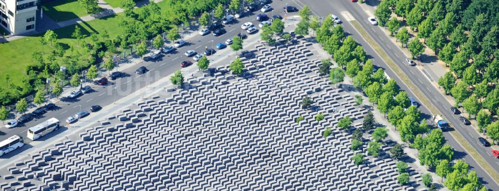 Luftaufnahme Berlin Mitte - Holocaust Mahnmal in Berlin Mitte