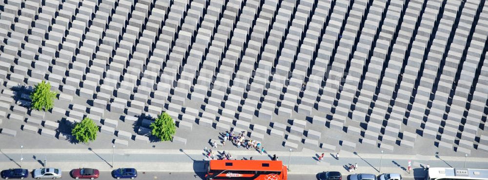 Luftbild Berlin Mitte - Holocaust Mahnmal in Berlin Mitte