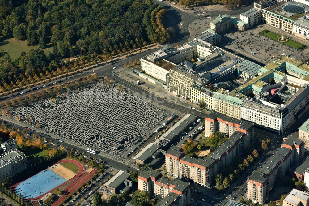 Berlin von oben - Holocaust Mahnmal in Berlin Mitte