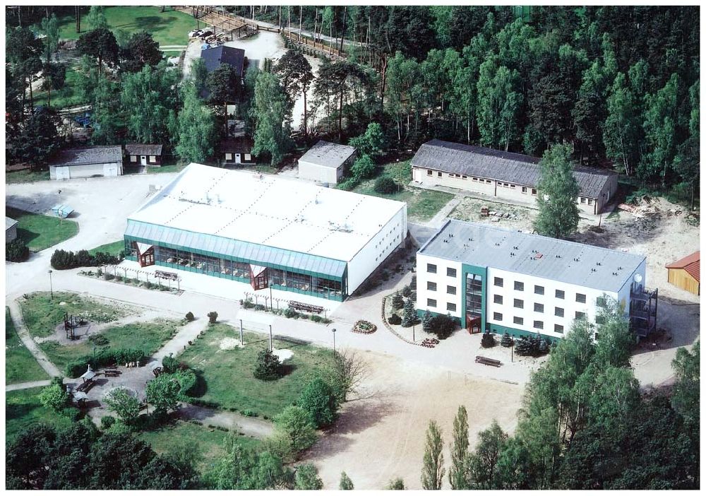 Arendsee / SAW von oben - Hotel am Arendsee bei Salzwedel in Sachsen-Anhalt.