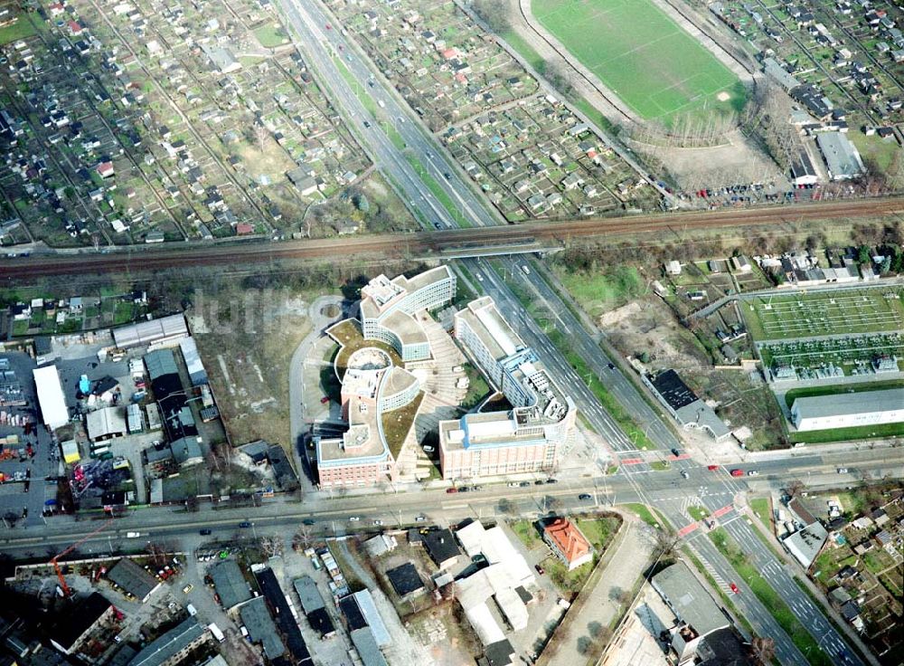 Dresden aus der Vogelperspektive: Hotel Astron an der Hansastraße 43 in 010 Dresden / Tel.: 0351-84240