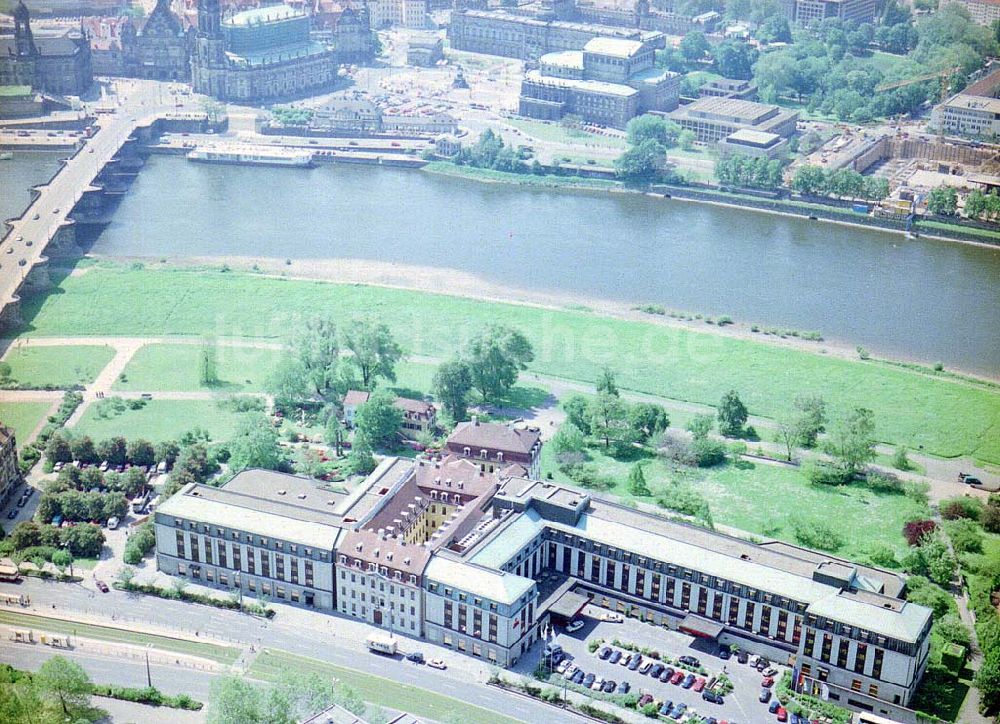 Dresden / Sachs. von oben - Hotel Bellevue Dresden in der Großen Meißner Straße 15 in 01097 DRESDEN.