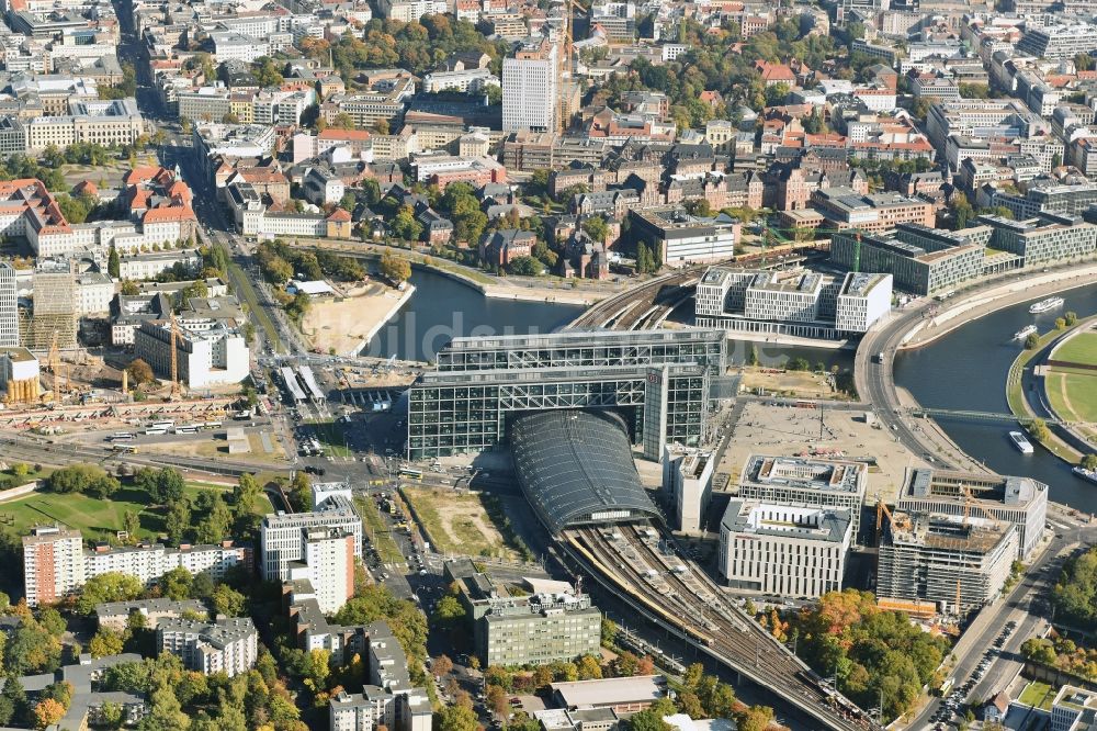 Luftaufnahme Berlin - Hotel- Büro- und Geschäftshaus- Neubau - Projekte am Berliner Hauptbahnhof in Berlin Moabit