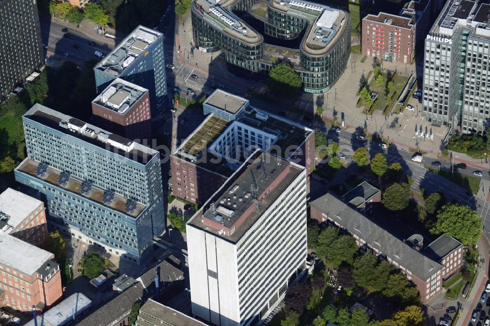 Hamburg von oben - Hotel- und Bürogebäude- Ensemble am Lübeckertordamm in Hamburg