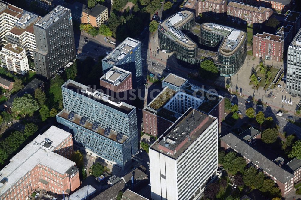 Hamburg aus der Vogelperspektive: Hotel- und Bürogebäude- Ensemble am Lübeckertordamm in Hamburg