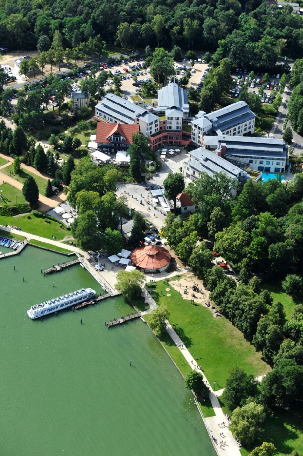 Bad Saarow aus der Vogelperspektive: Hotel Esplanade in Bad Saarow im Bundesland Brandenburg