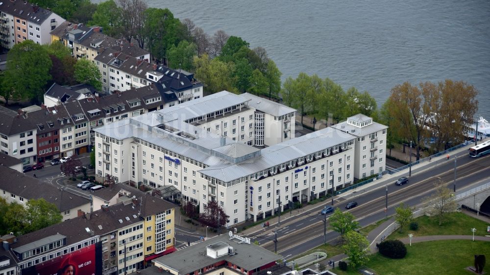 Bonn aus der Vogelperspektive: Hotel Hilton in Bonn im Bundesland Nordrhein-Westfalen, Deutschland