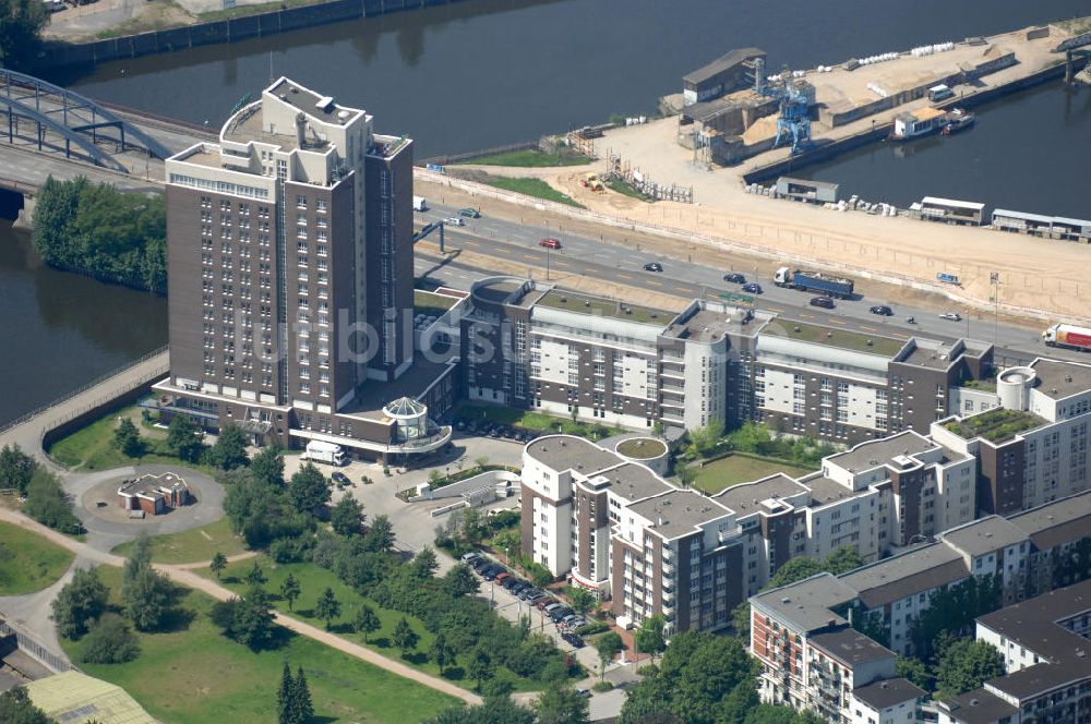 Hamburg aus der Vogelperspektive: Hotel Holiday Inn in Hamburg