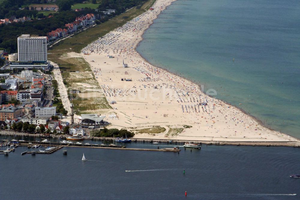 Luftaufnahme Rostock - Hotel Neptun Warnemünde