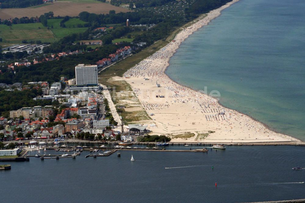 Rostock von oben - Hotel Neptun Warnemünde