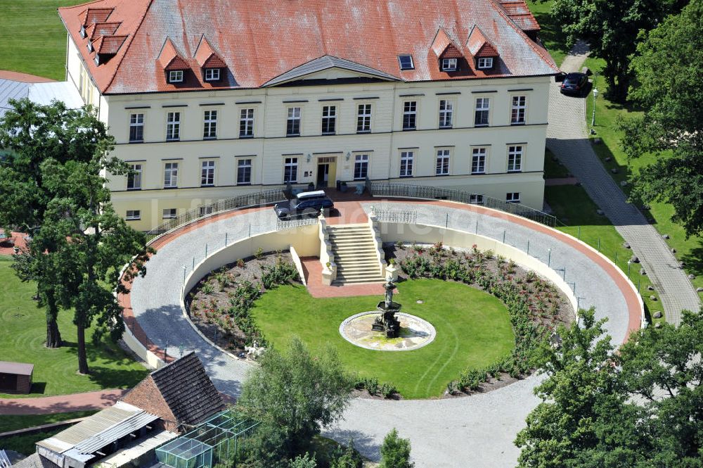 Teschow aus der Vogelperspektive: Hotel Schloss Teschow in Teschow, Mecklenburg-Vorpommern