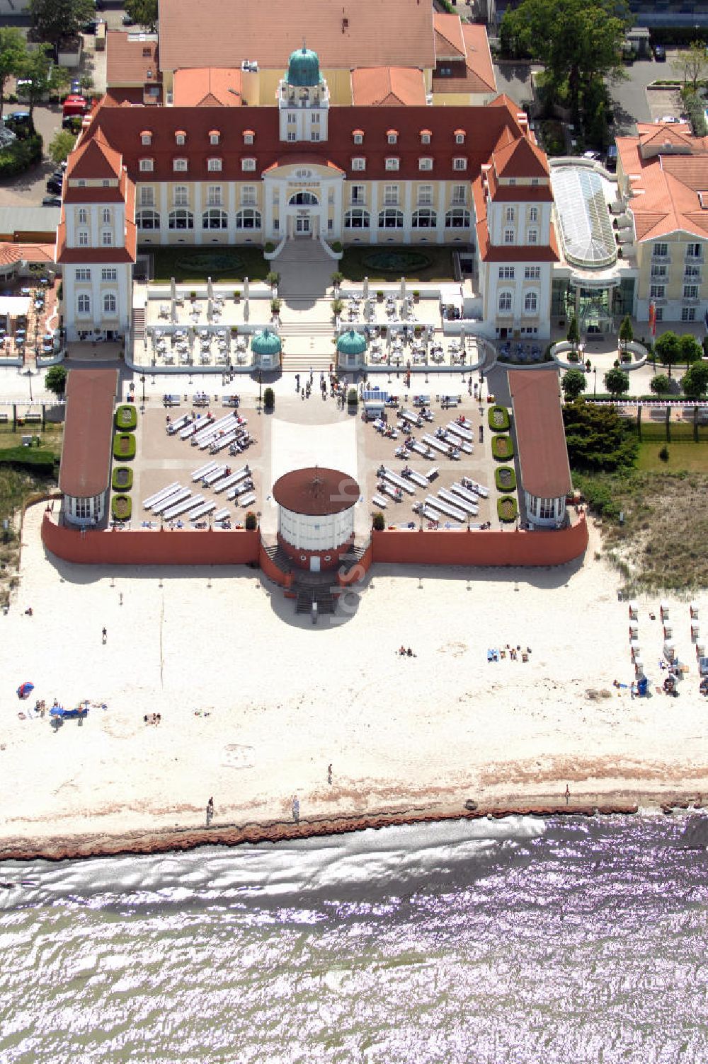 Binz aus der Vogelperspektive: Hotel Travel Charme Kurhaus Binz