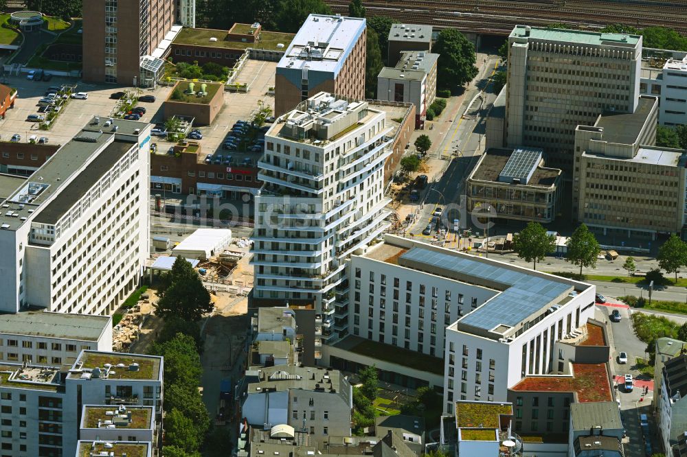 Hamburg aus der Vogelperspektive: Hotelanlage Adenauerallee Ecke Lindenstraße im Ortsteil St. Georg in Hamburg, Deutschland