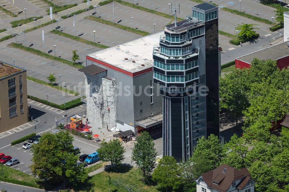 Luftbild Radolfzell am Bodensee - Hotelanlage Aquaturm in Radolfzell am Bodensee im Bundesland Baden-Württemberg, Deutschland