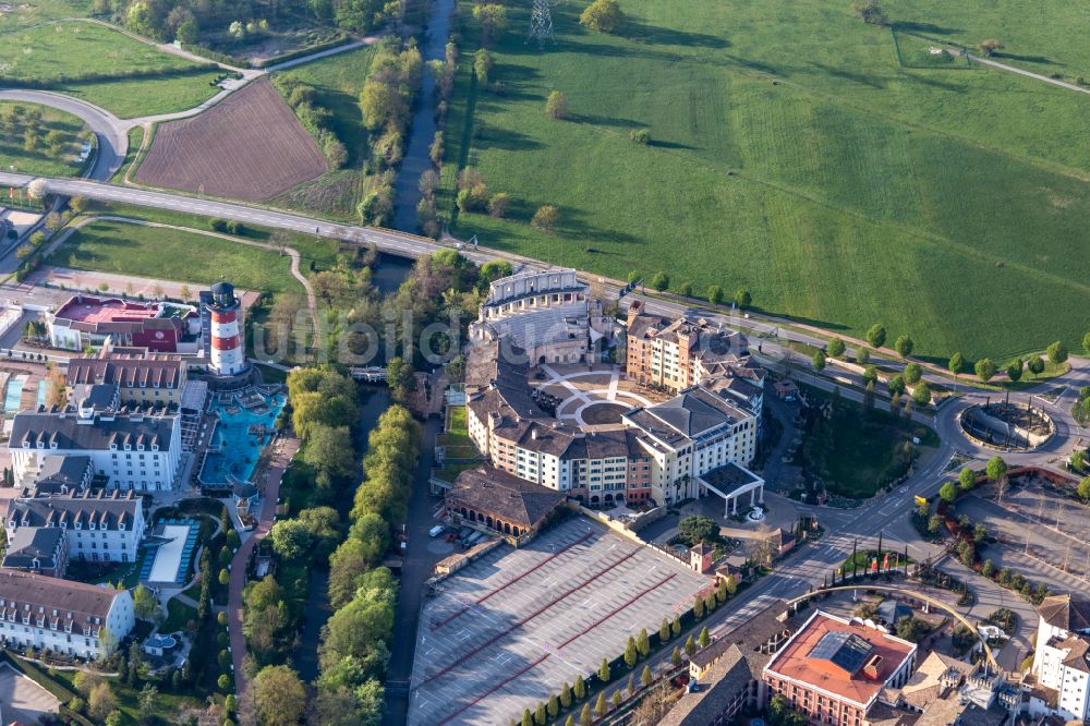 Rust von oben - Hotelanlage colosseo Europa-Park in Rust im Bundesland Baden-Württemberg, Deutschland