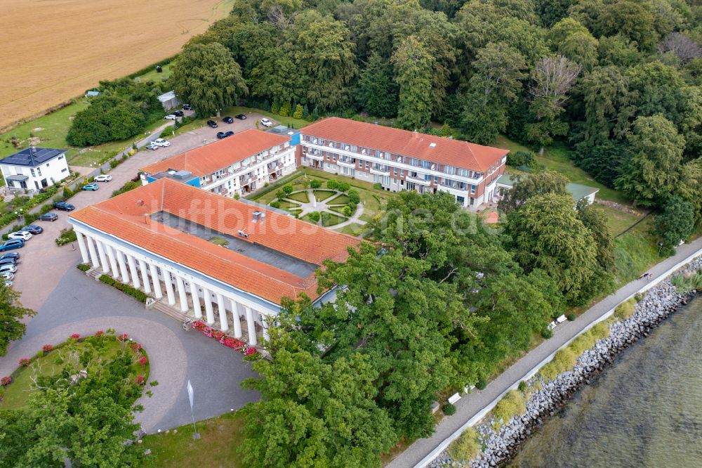 Luftbild Putbus - Hotelanlage Hotel Badehaus Goor in Putbus im Bundesland Mecklenburg-Vorpommern, Deutschland