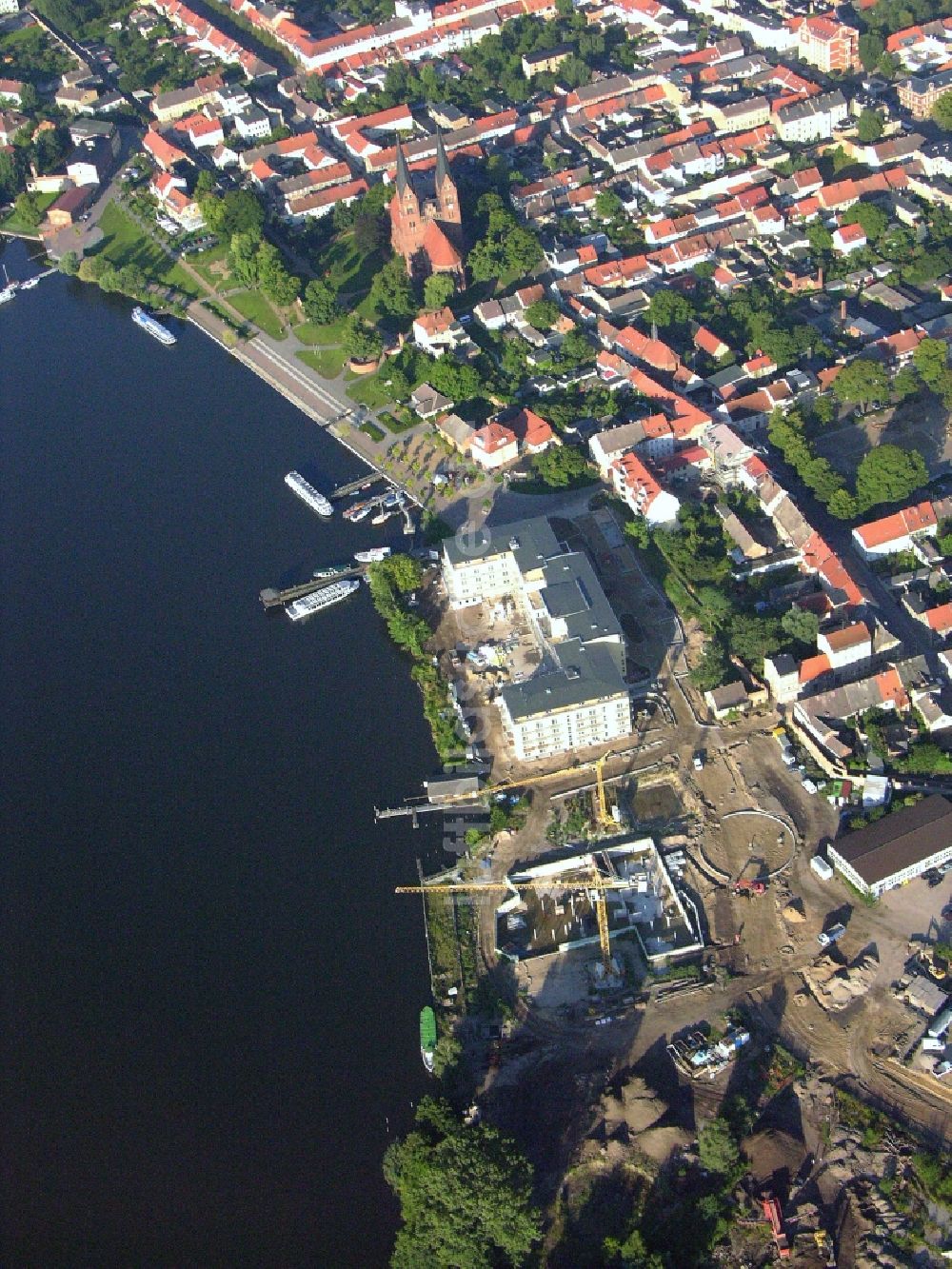 Luftaufnahme Neuruppin - Hotelanlage Resort Mark Brandenburg in Neuruppin im Bundesland Brandenburg, Deutschland