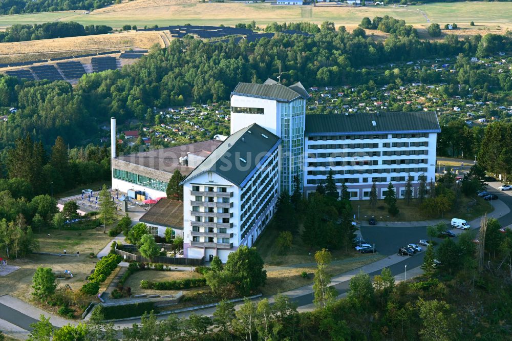 Suhl von oben - Hotelanlage Ringberghotel in Suhl im Bundesland Thüringen, Deutschland