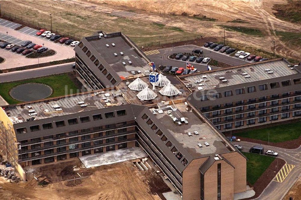 Brandenburg-Dahlewitz von oben - Hotelneubau auf dem Gewerbegebiet Dahlewitz an der Autobahn bei Ludwigsfelde